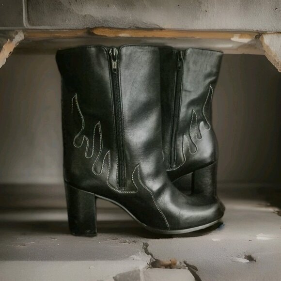 Harley Davidson Black Leather Scorch Flame Block Heel Biker Boots Womens Sz 8 - Picture 4 of 8